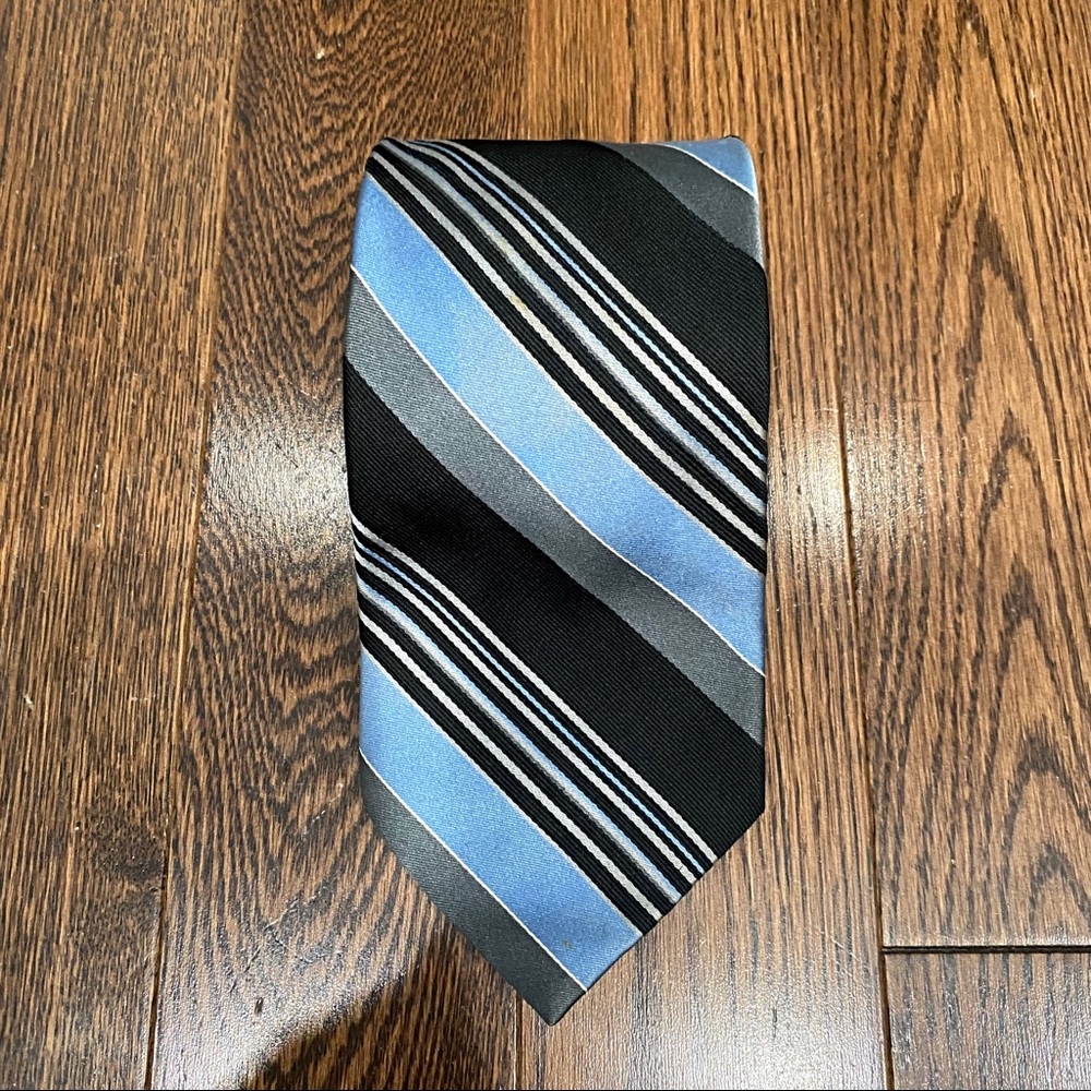 {Calvin Klein} Silk Tie